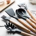 Utensílios De Cozinha De Silicone Com Cabo De Madeira- 12 pçs