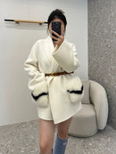 Blusão Feminina de Inverno com Bolsos Toque de Cashmere – (Promoção de Inverno 2025)