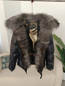 Jaqueta Curta Feminina com Gola Capuz Forro – (Promoção de Inverno 2025)