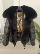 Jaqueta Curta Feminina com Gola Capuz Forro – (Promoção de Inverno 2025)